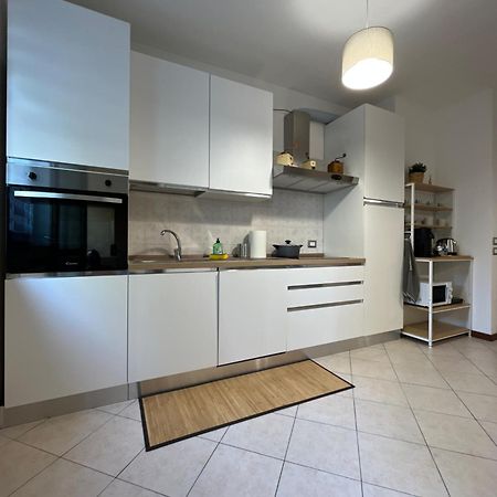 Appartamento Elegante Casa -Rho Fiera Vanzago Esterno foto