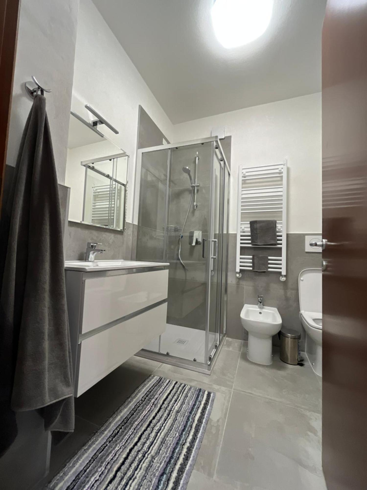 Appartamento Elegante Casa -Rho Fiera Vanzago Esterno foto