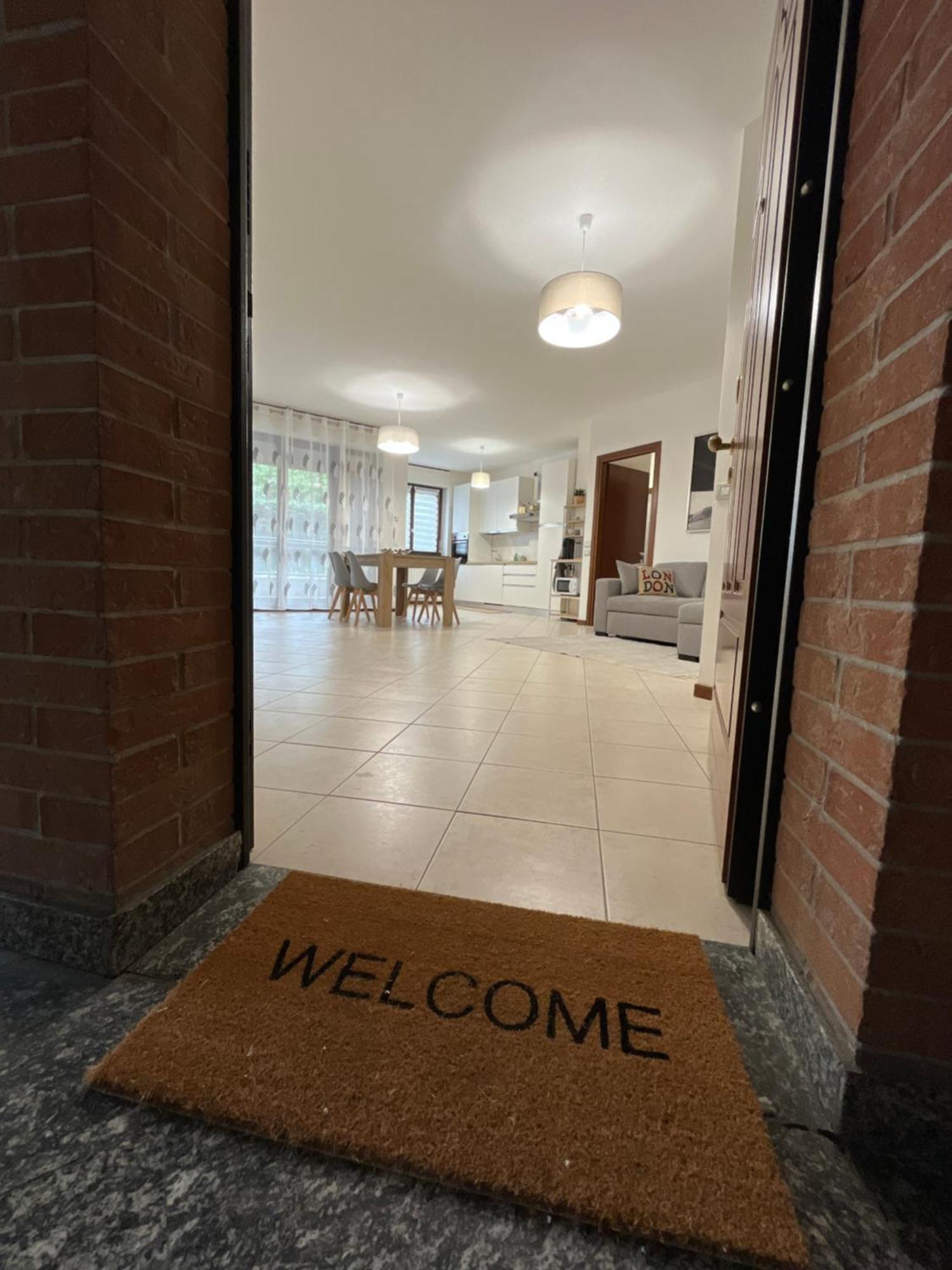 Appartamento Elegante Casa -Rho Fiera Vanzago Esterno foto